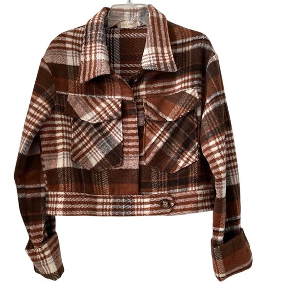Altar'd State Cropped Plaid Jacket Womens Size M Brown White Heavy Flannel Cozy - Picture 1 of 16